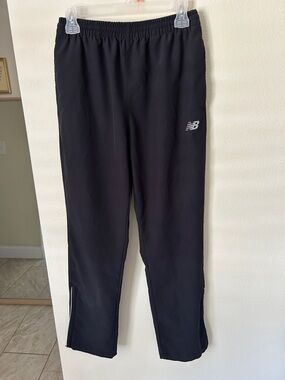 New Balance Black Athletic gym pull on sporty straight leg Pants  M Mens